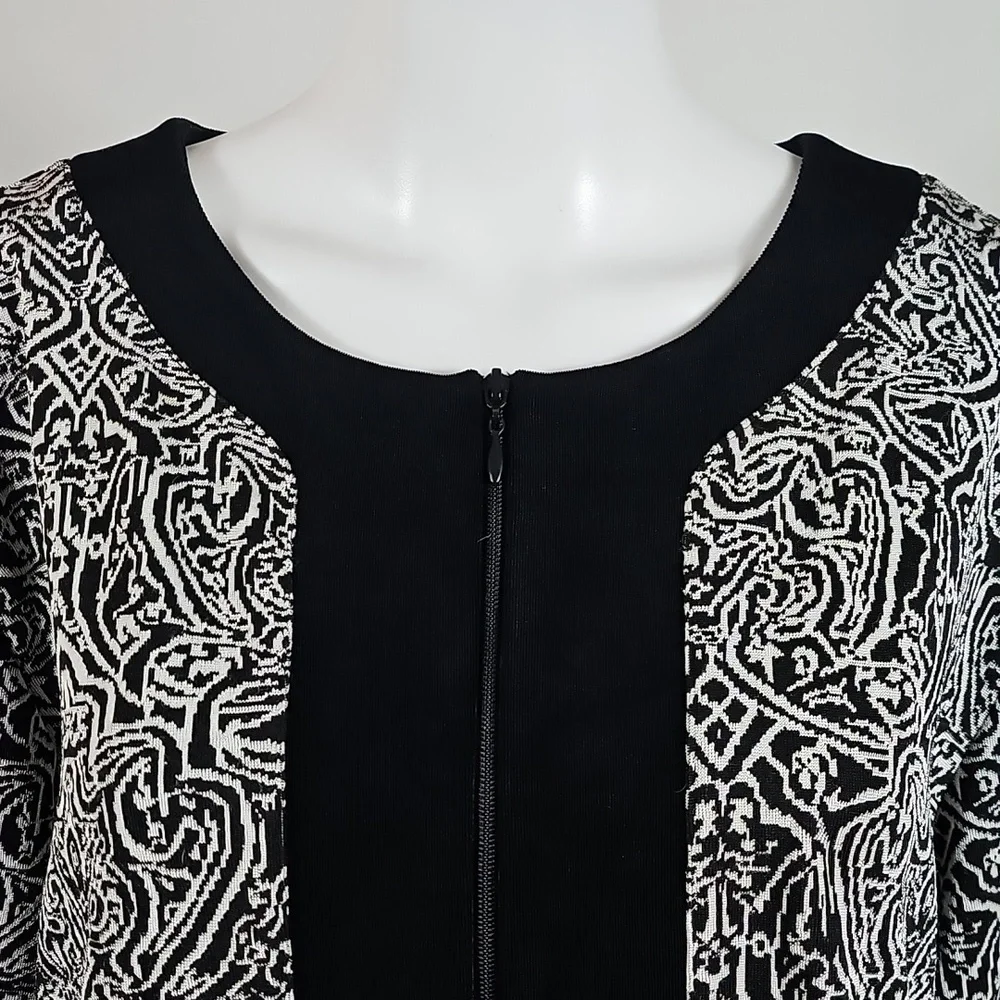 Chico's Travelers Black & White Baroque Pattern Travel Knit Zip Up Jacket
